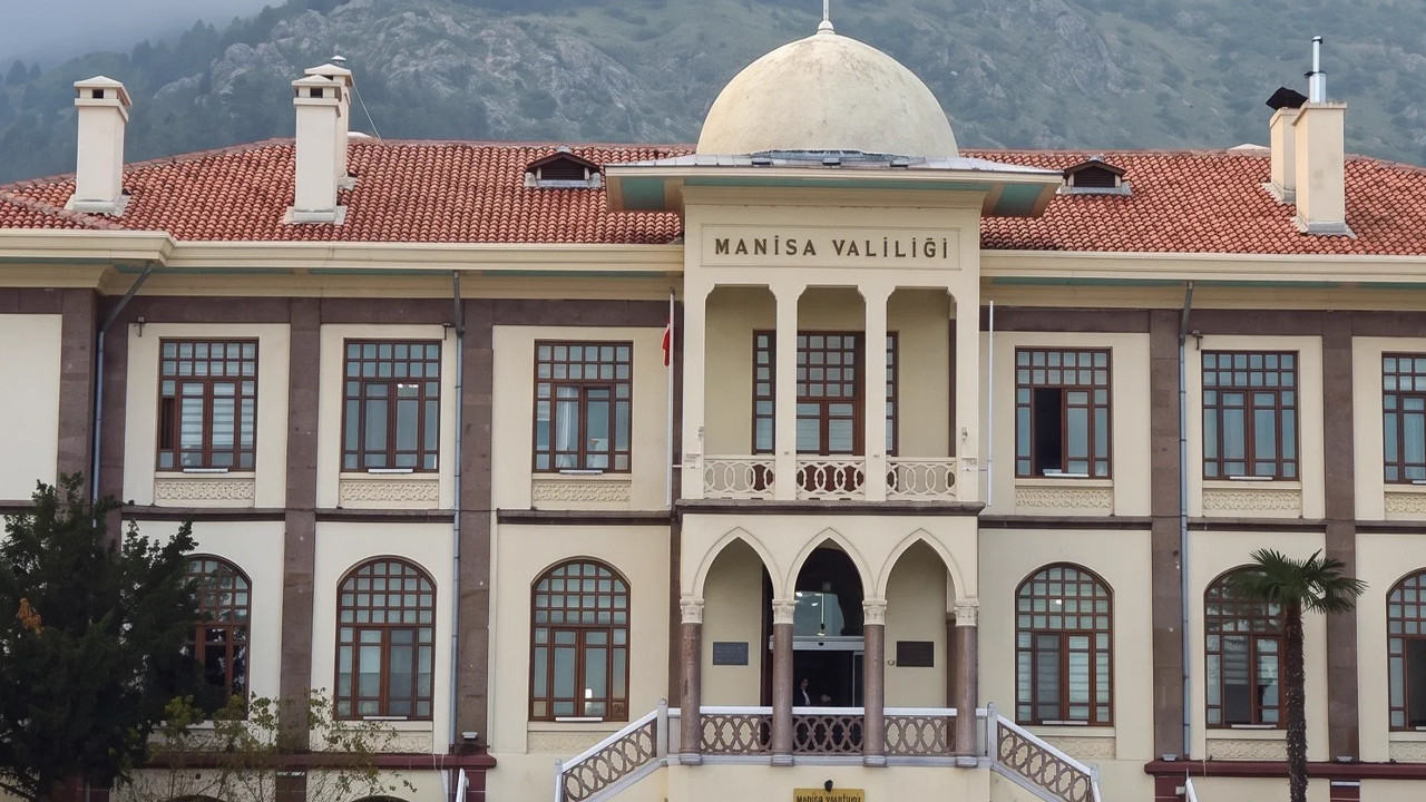 Manisa Valiliği’nden okul önündeki saldırısı açıklaması: 3 öğrenci yoğun bakımda